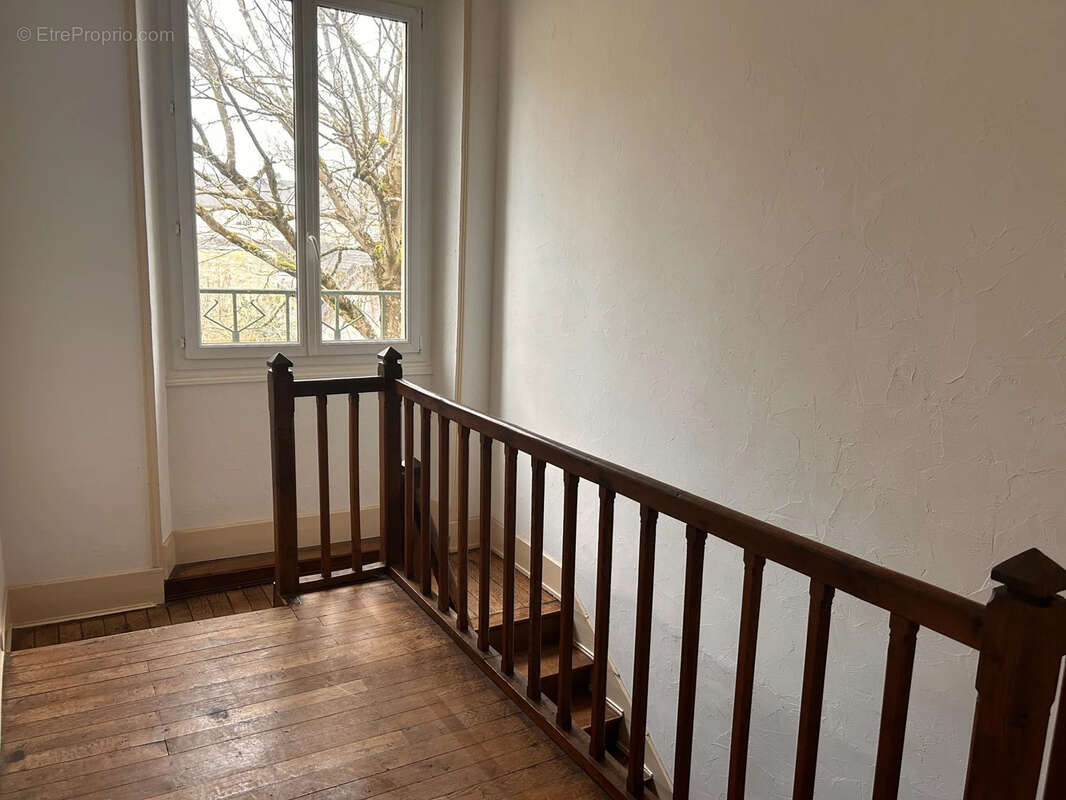 Maison à ARGENTON-SUR-CREUSE