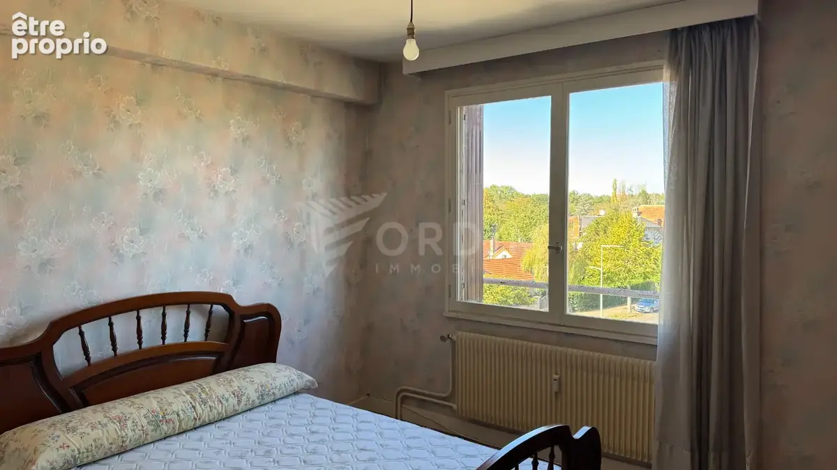 COSNE SUR LOIRE, Appartement T3 d'env. 73.15 m² avec garage. - photo 9