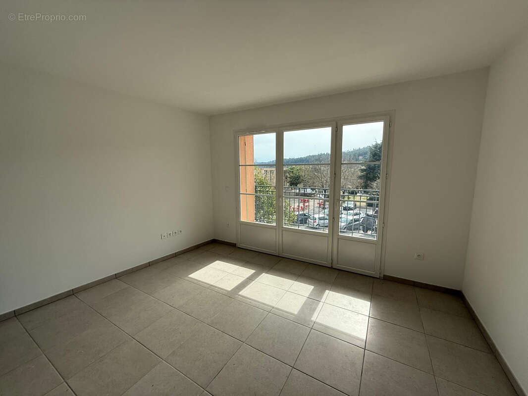 Appartement à TARADEAU