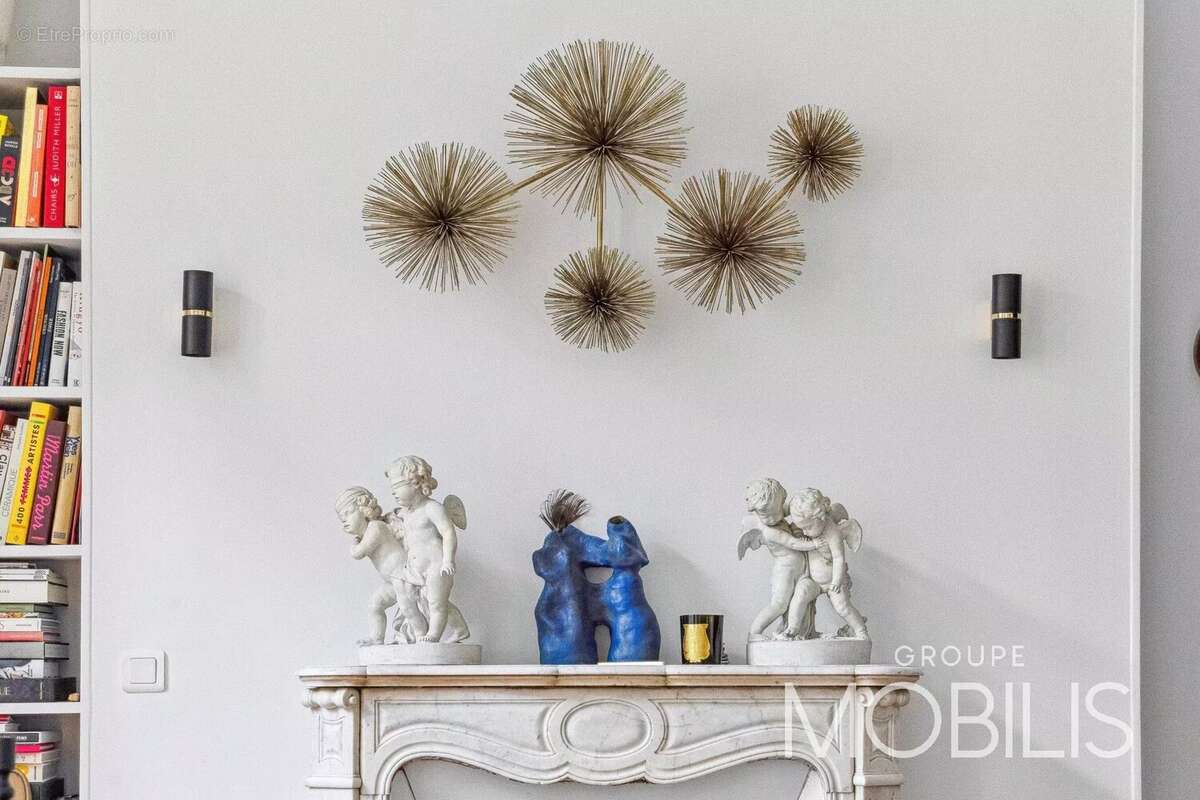 Appartement à PARIS-1E