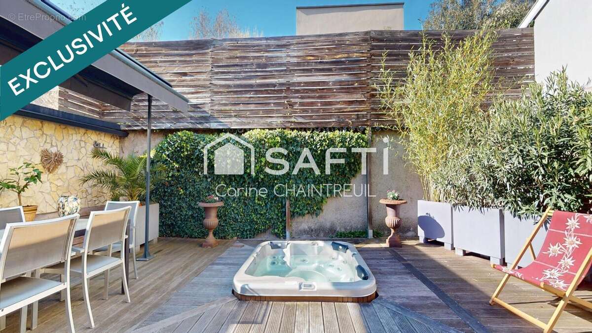 Photo 2 - Maison à LYON-8E