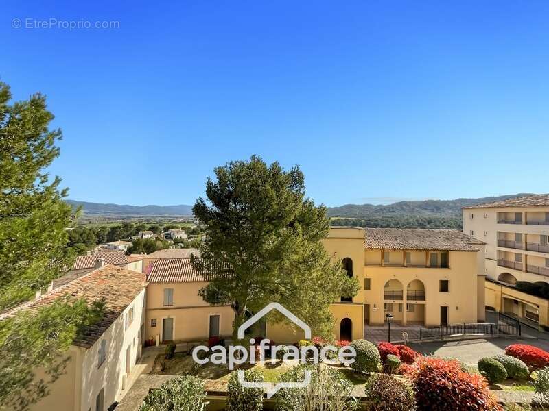 Appartement à MALLEMORT