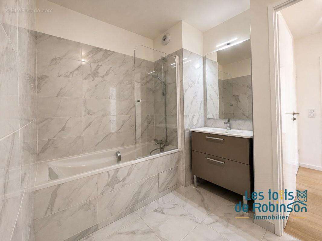 Appartement à LE PLESSIS-ROBINSON