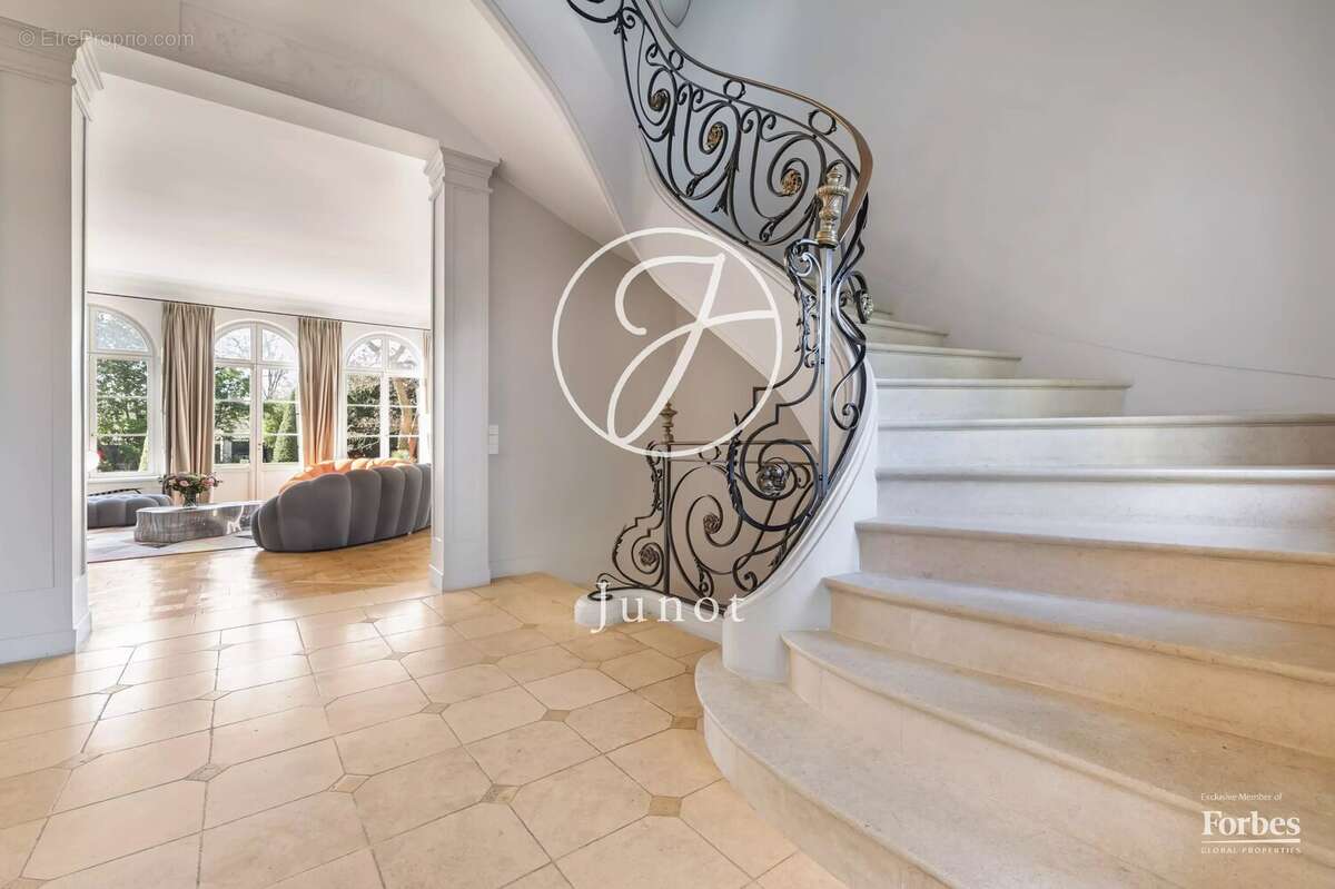 Maison à CROISSY-SUR-SEINE