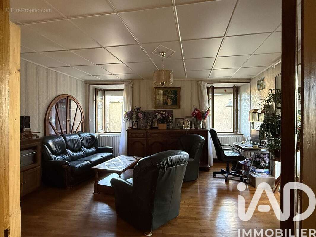 Maison 128 m² à Curieres  - photo 4