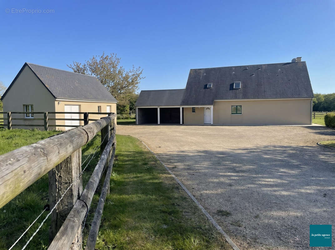 Maison à MONCEAUX-EN-BESSIN