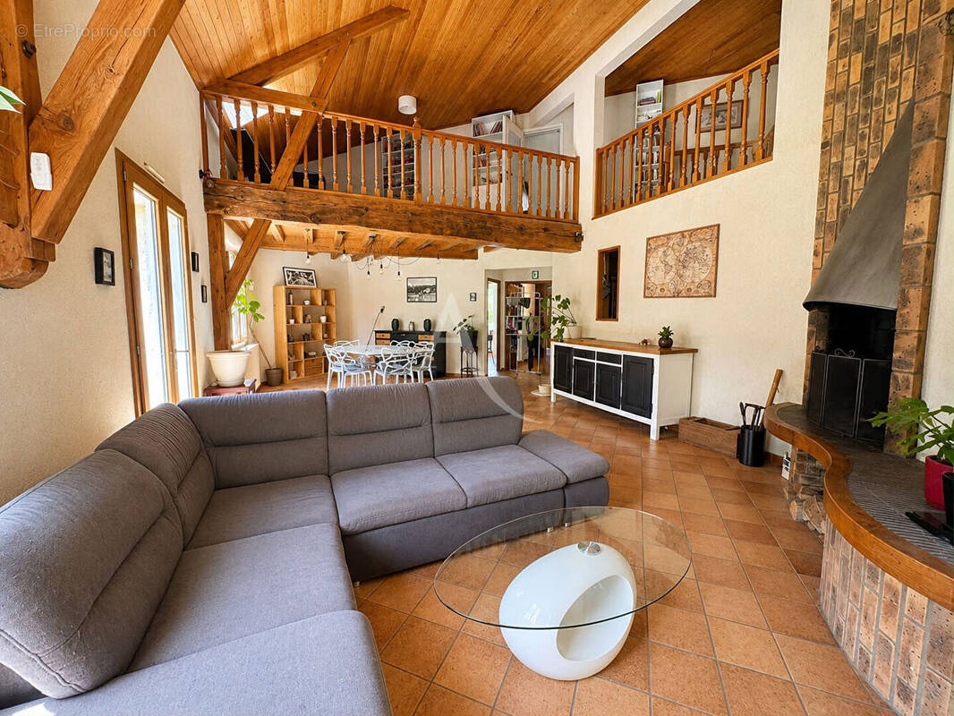 Maison à BRETTE-LES-PINS