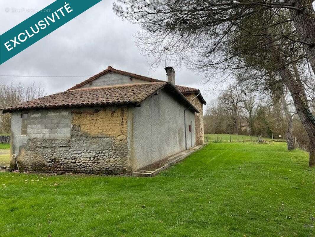 Maison 122 m² à Saint-Plancard  - photo 4