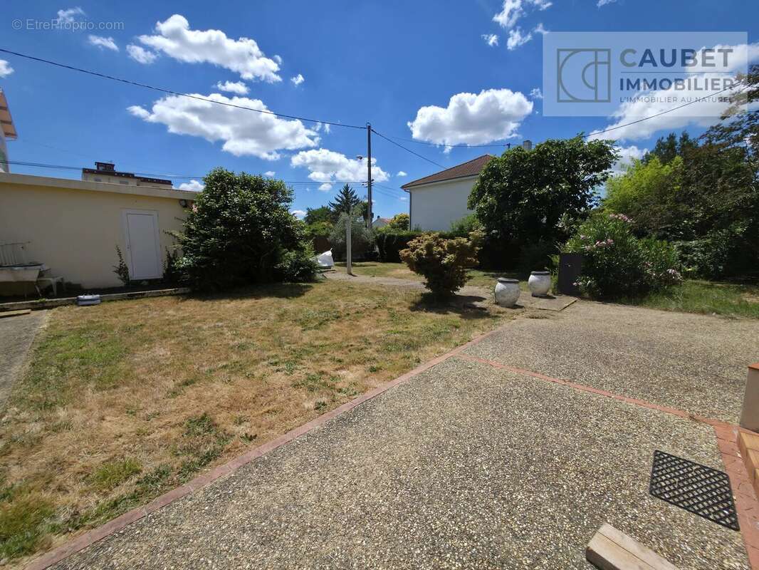 Tarbes - quartier st antoine - maison 5 chambres - photo 3