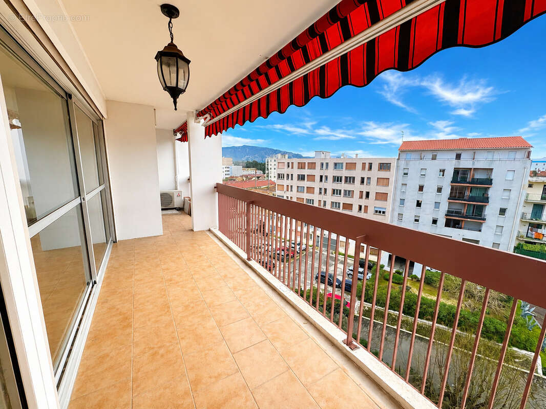 Appartement à MARSEILLE-5E