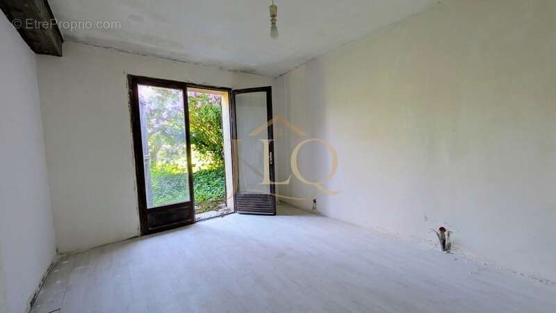 Le Clos Lilas - Maison d'environ 160m² - 4 chambres - 1 500m² de terrain - SERAZEREUX (28) - photo 15