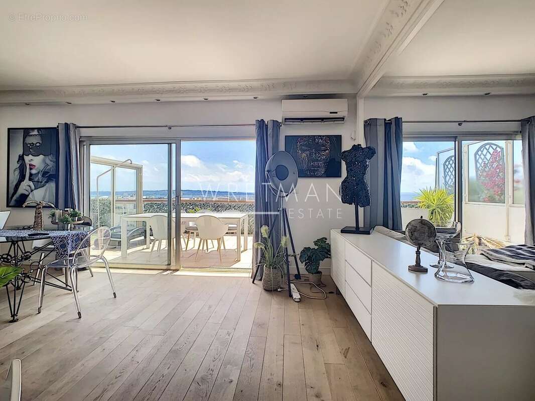 Appartement à CANNES