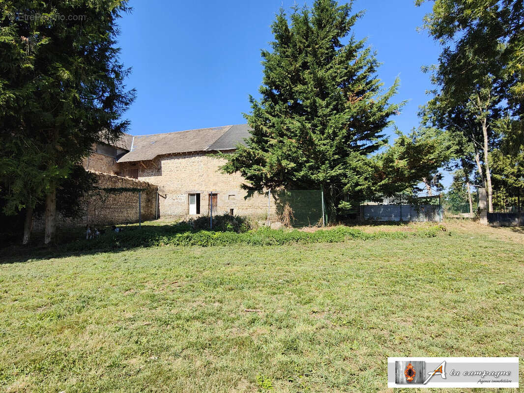Maison à MERINCHAL
