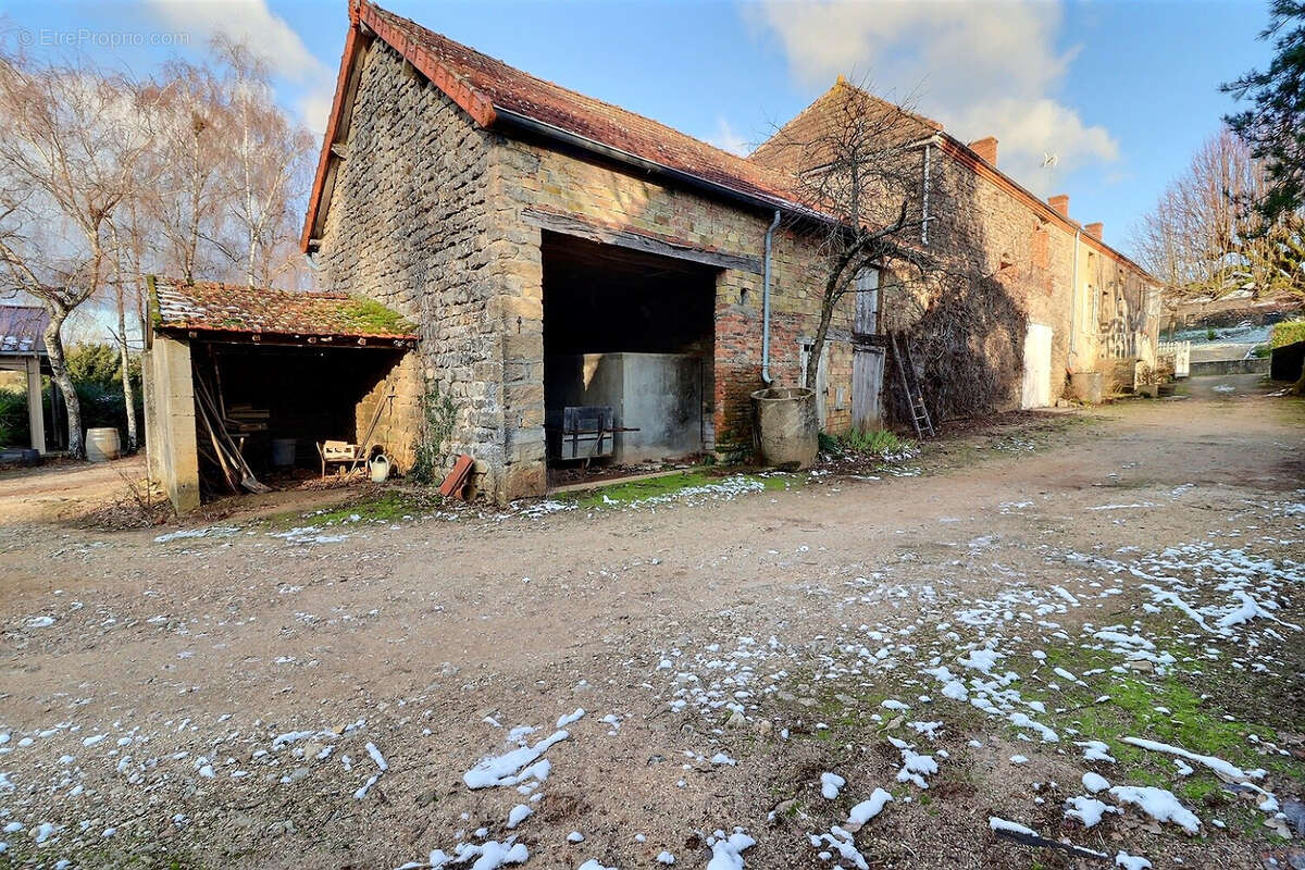 Moroges, ancienne maison vigneronne à rénover - 101 m2 - photo 4