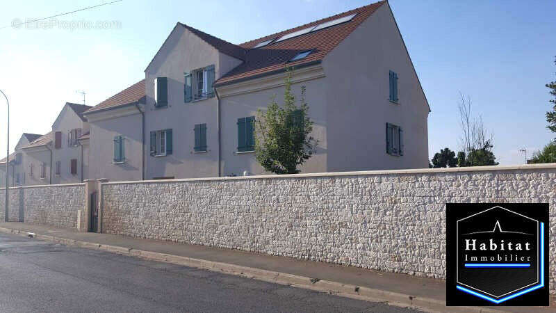 Appartement à LE PLESSIS-BELLEVILLE