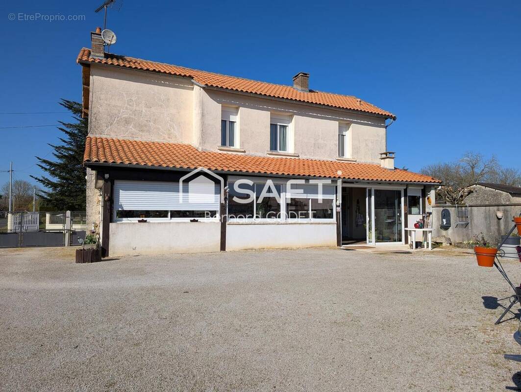 Photo 1 - Maison à VERTEUIL-SUR-CHARENTE