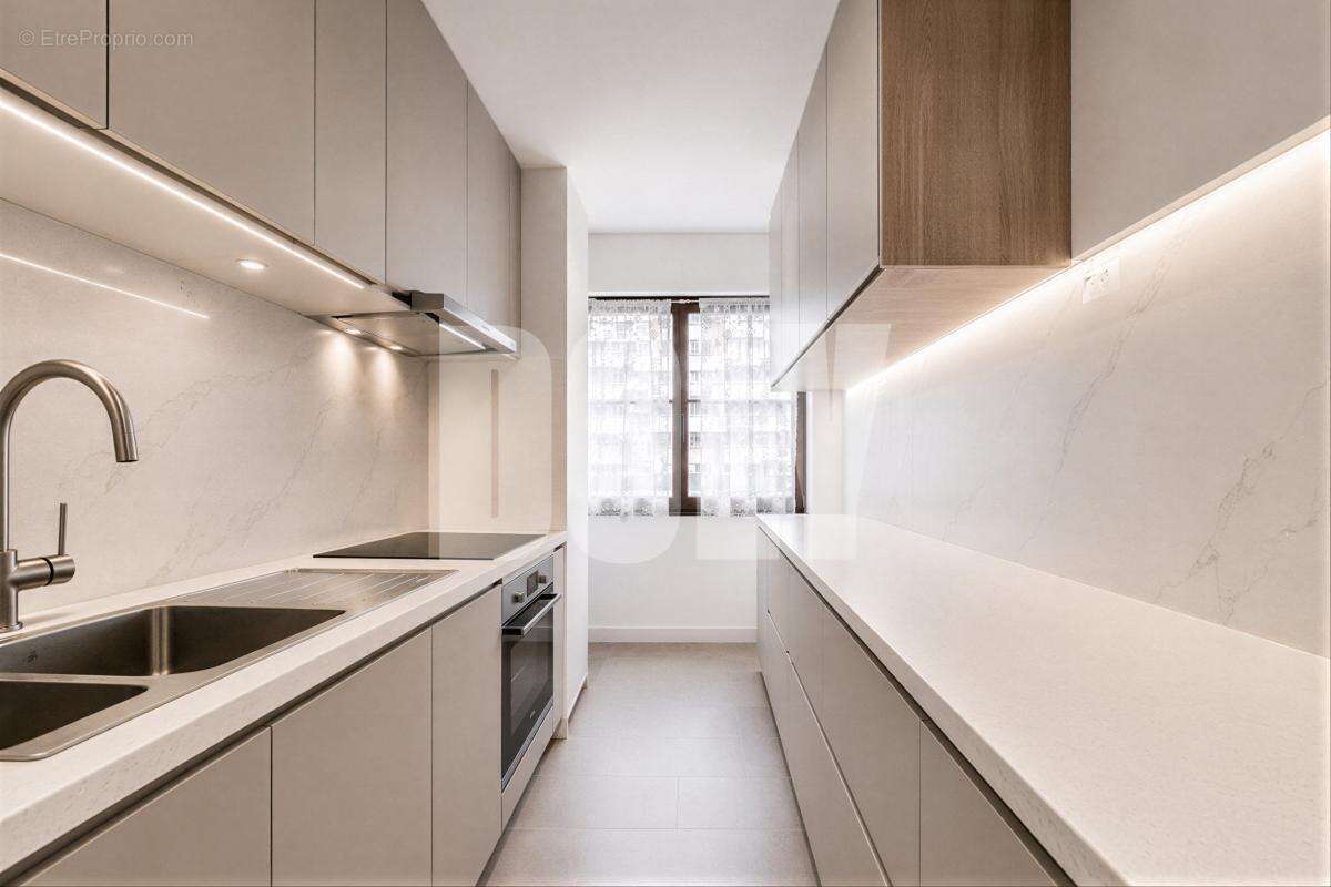 Appartement à PARIS-19E