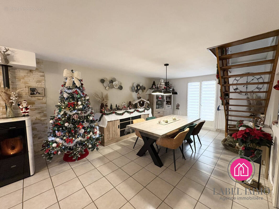 Maison à SIN-LE-NOBLE