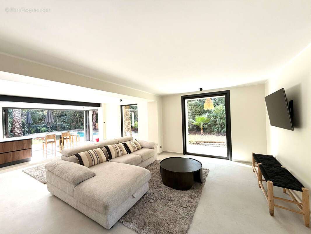 Maison à LA CROIX-VALMER