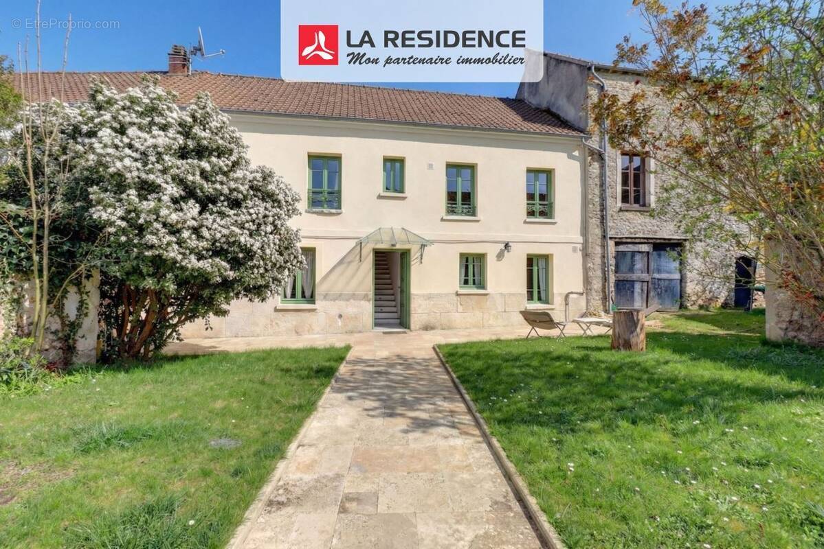 Maison à ARTHIES