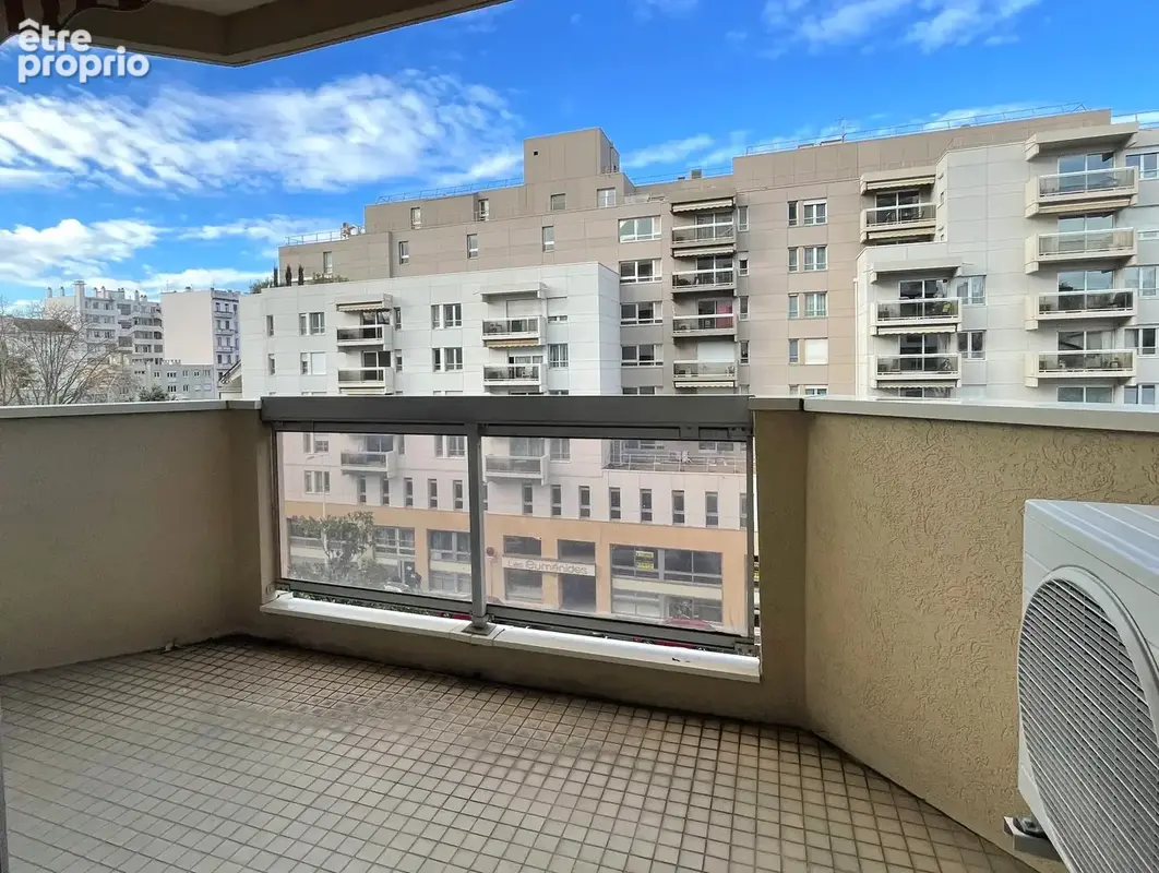 Appartement à LYON-6E