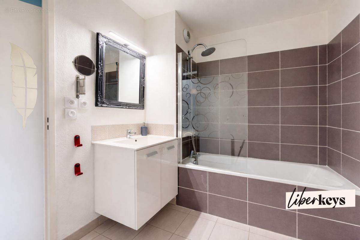 Appartement à MARSEILLE-3E