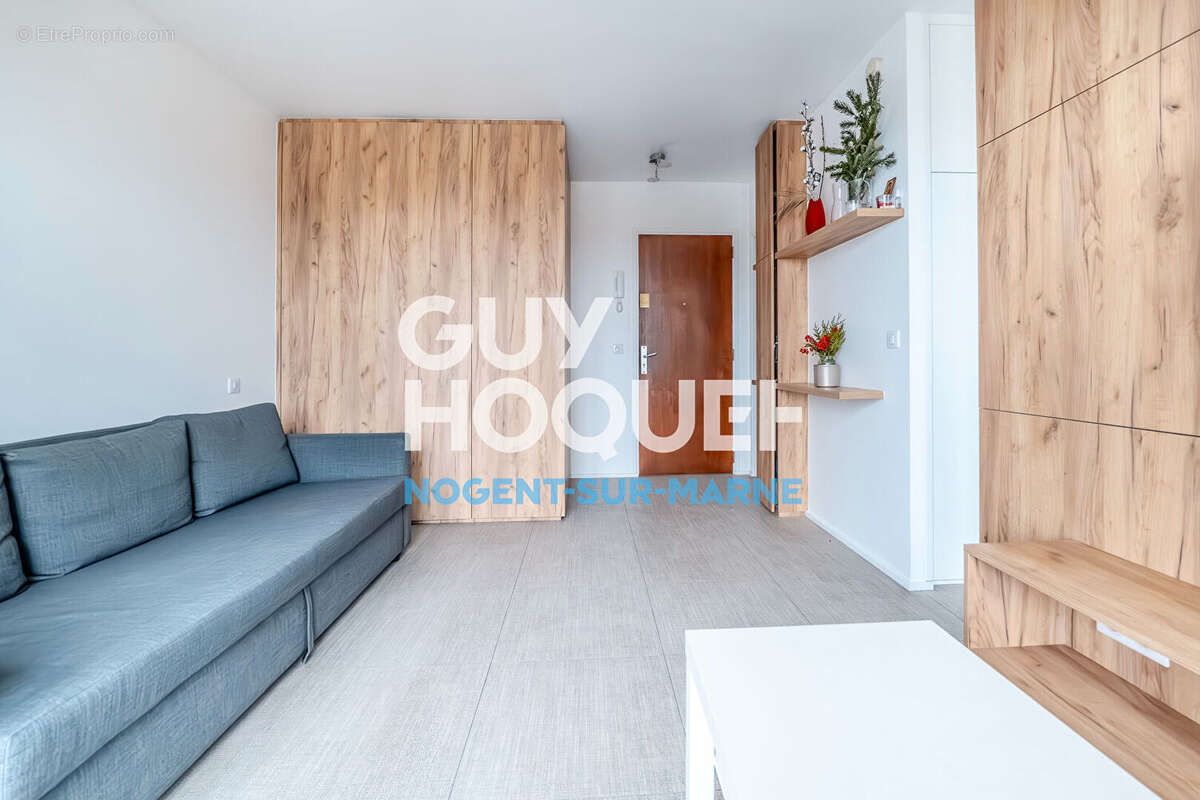 Appartement à SAINT-MAUR-DES-FOSSES