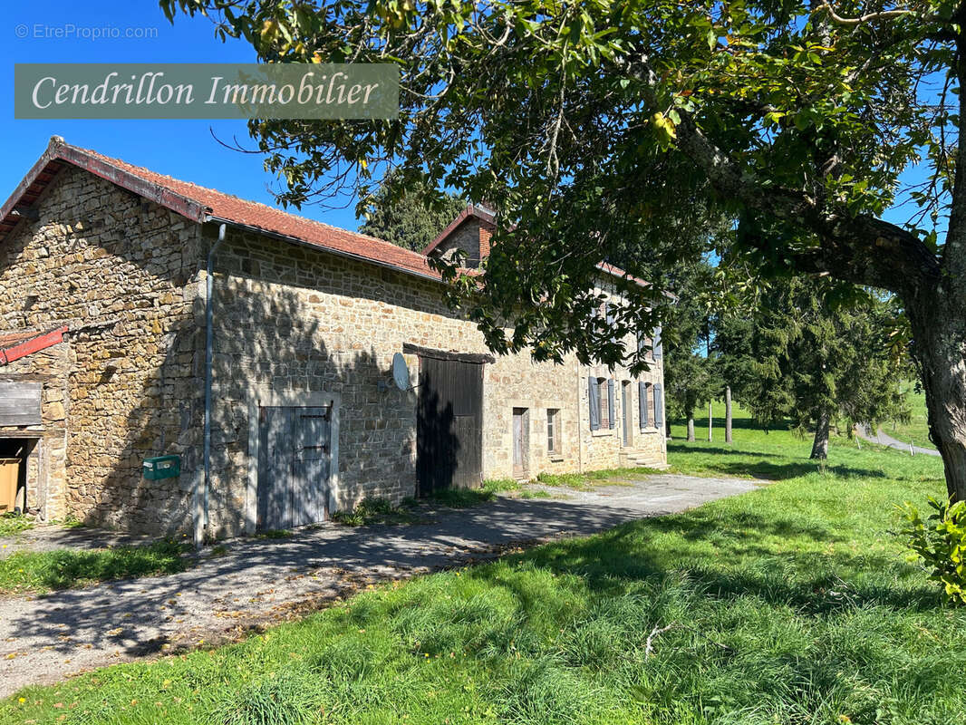 Maison à MONTBOUCHER