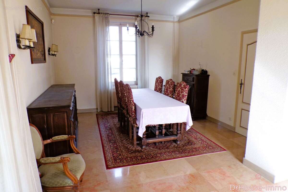 Maison à LADOIX-SERRIGNY