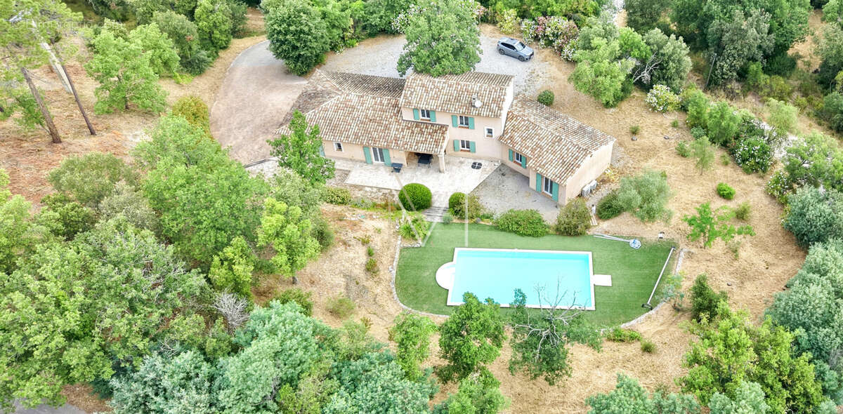 Maison à PLAN-DE-LA-TOUR