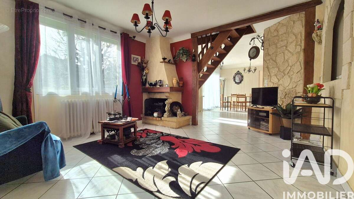 Photo 2 - Maison à PONTAULT-COMBAULT