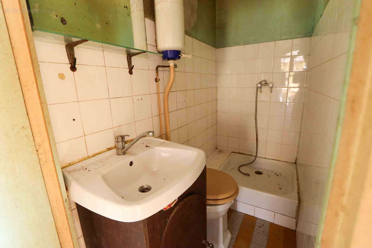 Maison à BEYNAC-ET-CAZENAC