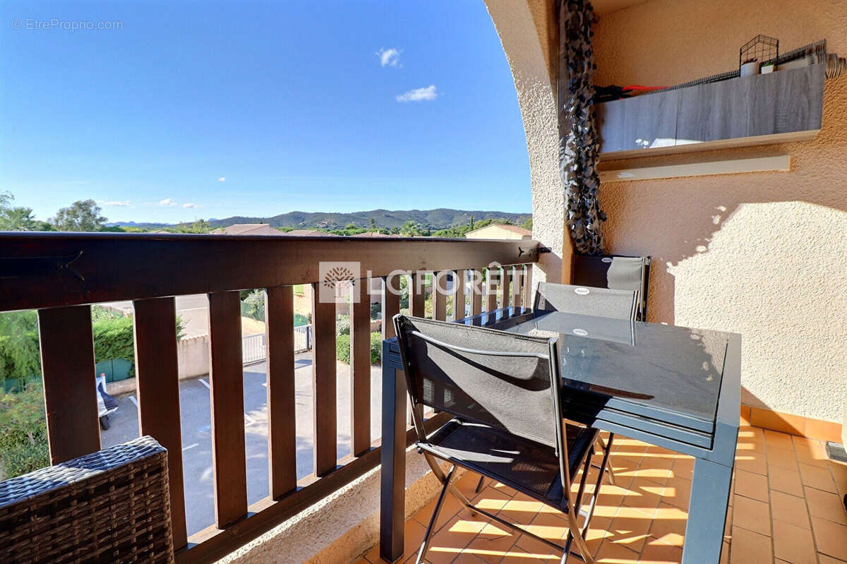 Appartement à LA LONDE-LES-MAURES