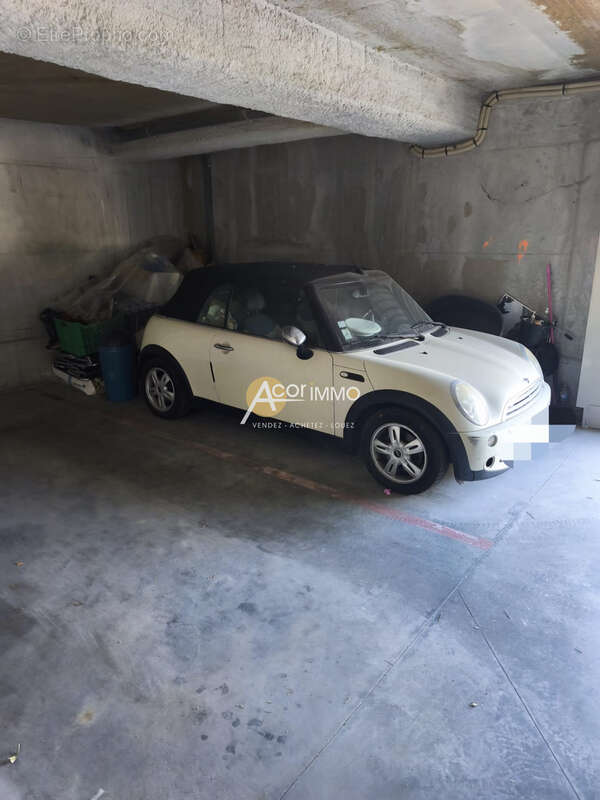 Parking à LA SEYNE-SUR-MER