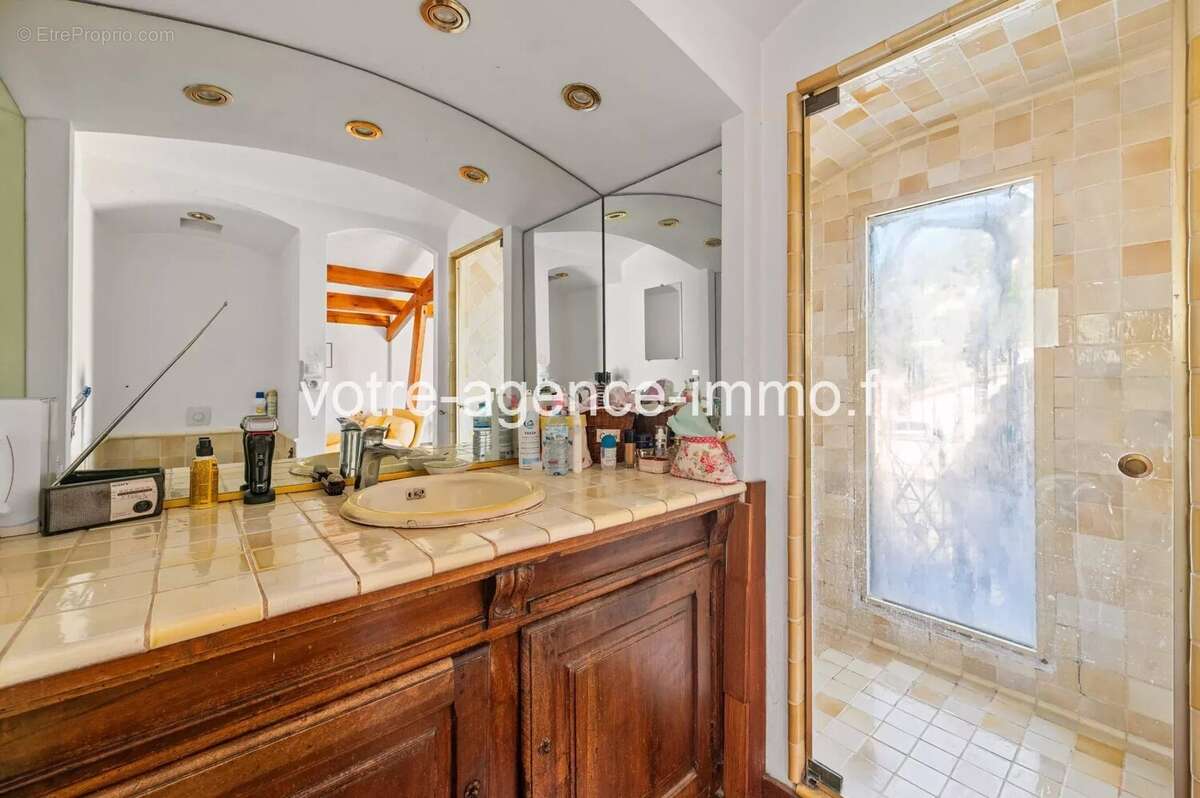 Maison à TOURRETTE-LEVENS