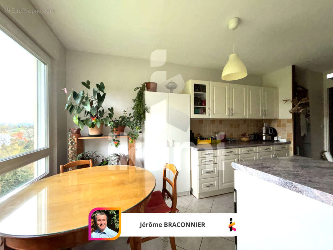 Appartement à OULLINS