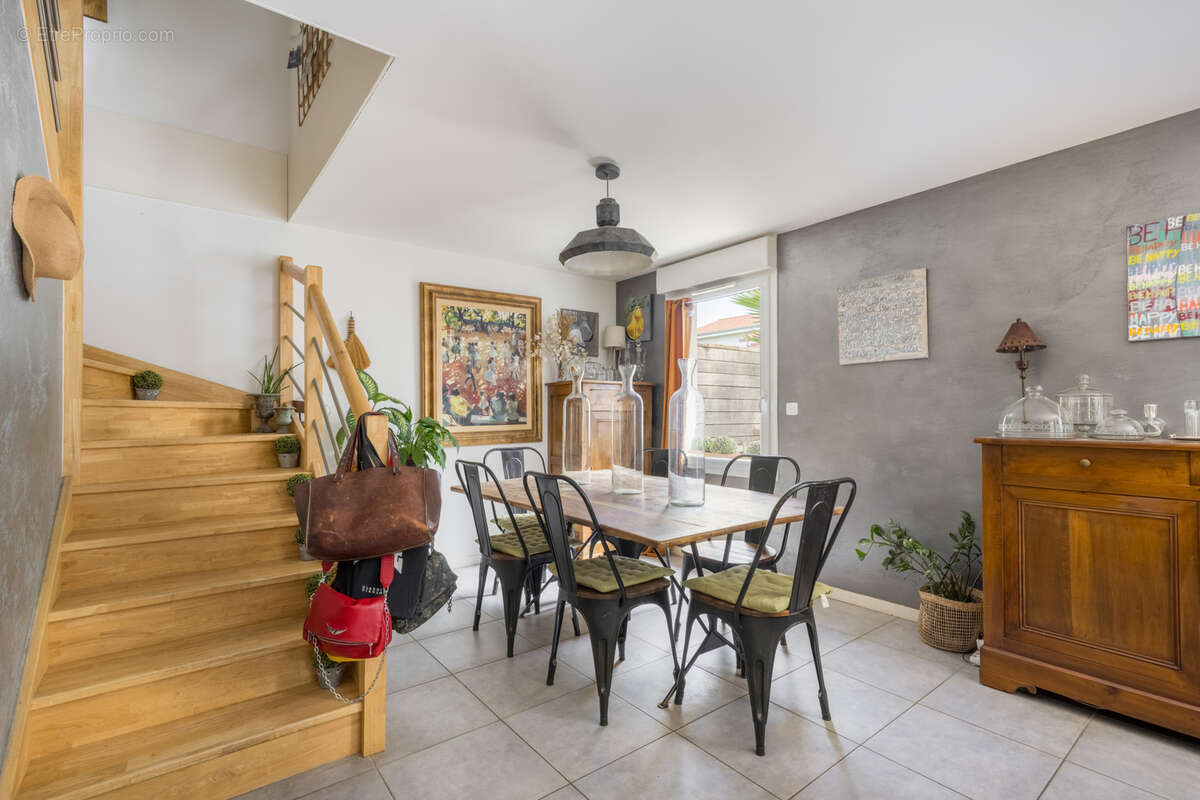 Maison à VILLEFRANCHE-SUR-SAONE