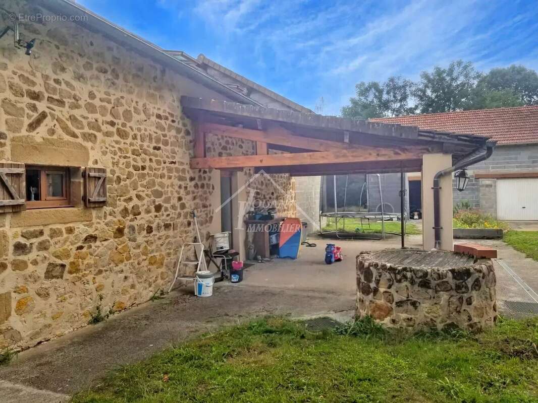 Maison à COSNE-D'ALLIER