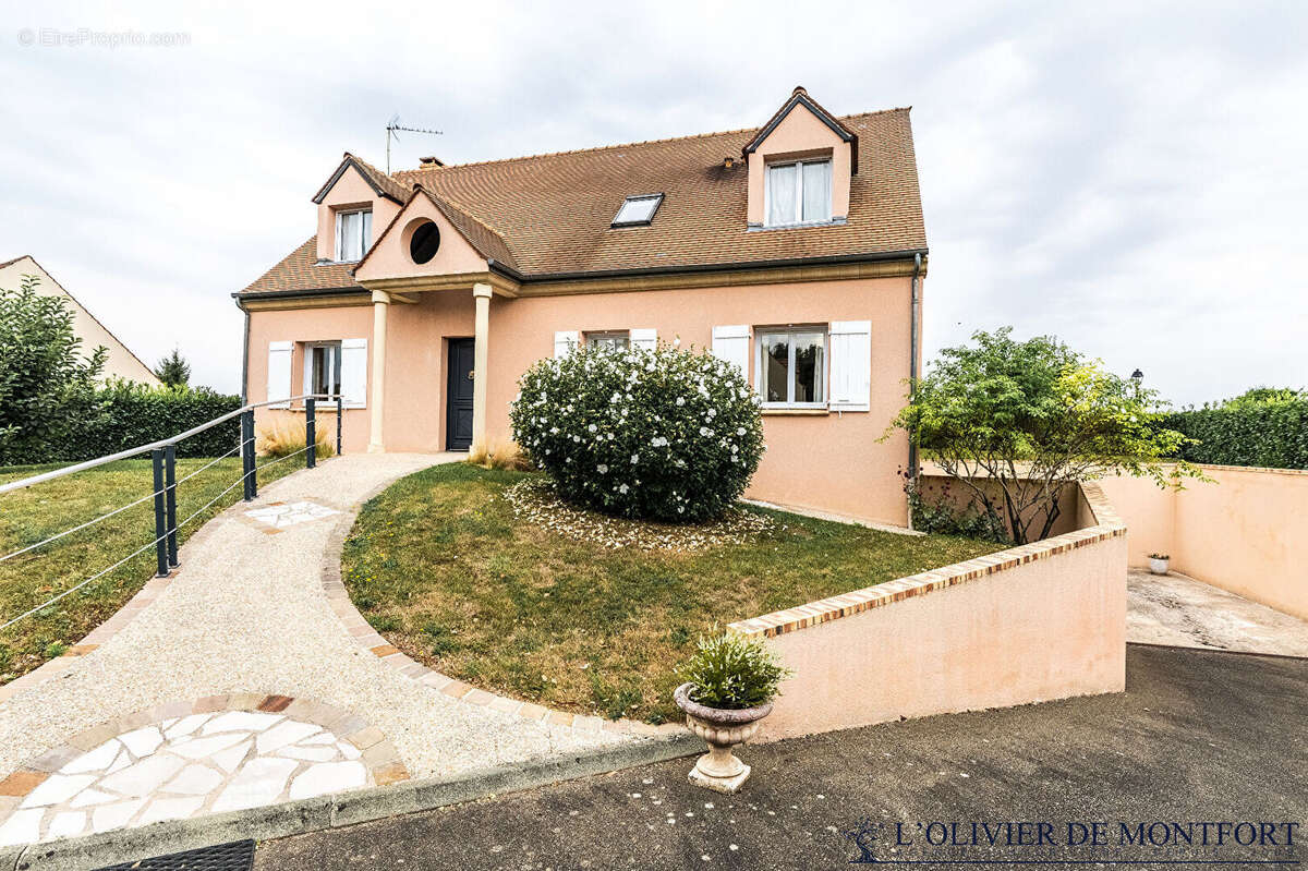 Maison à MONTFORT-L'AMAURY