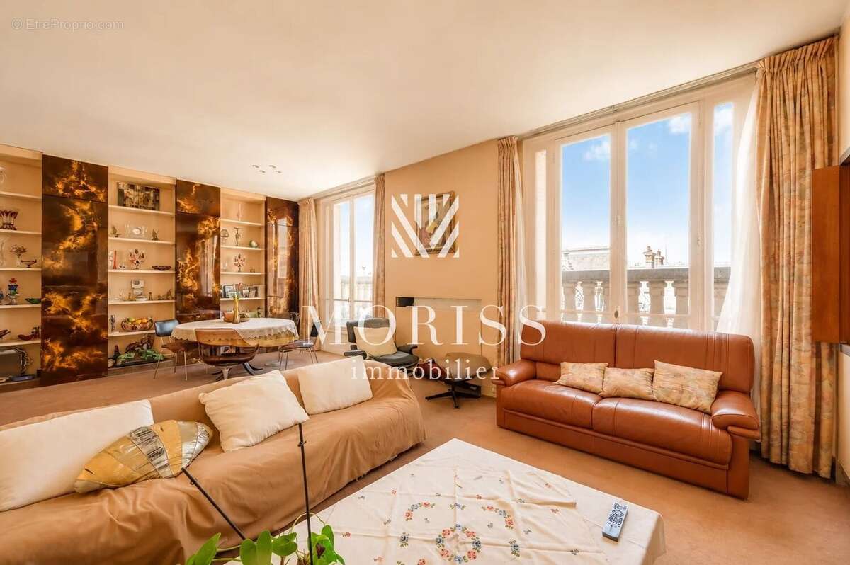 Appartement à PARIS-11E