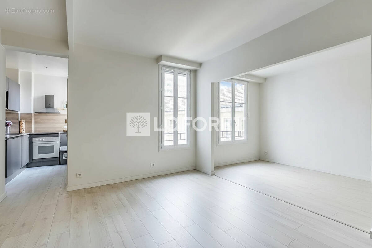 Appartement à PARIS-15E