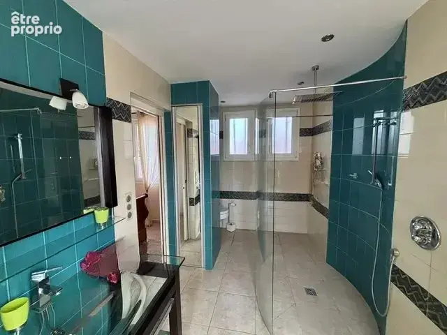 Villa t5 de 200 m² – beaux volumes et prestations de qualité - photo 8