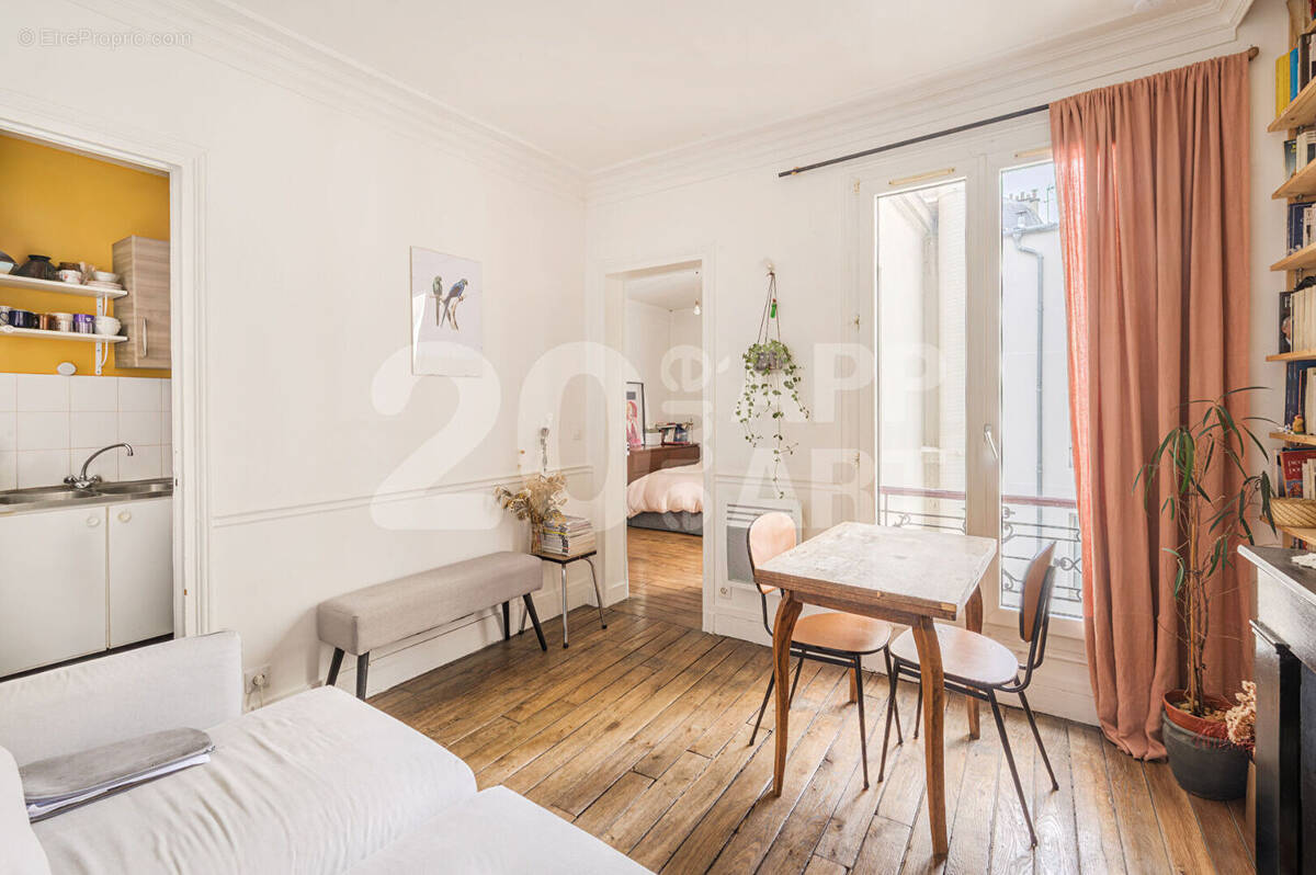 Appartement à PARIS-20E
