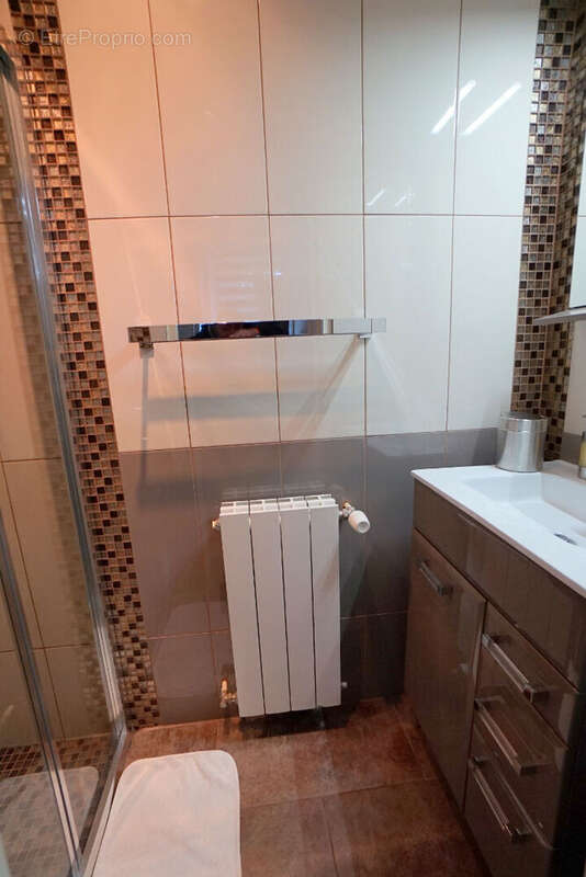 Maison à MEZIERES-SUR-SEINE