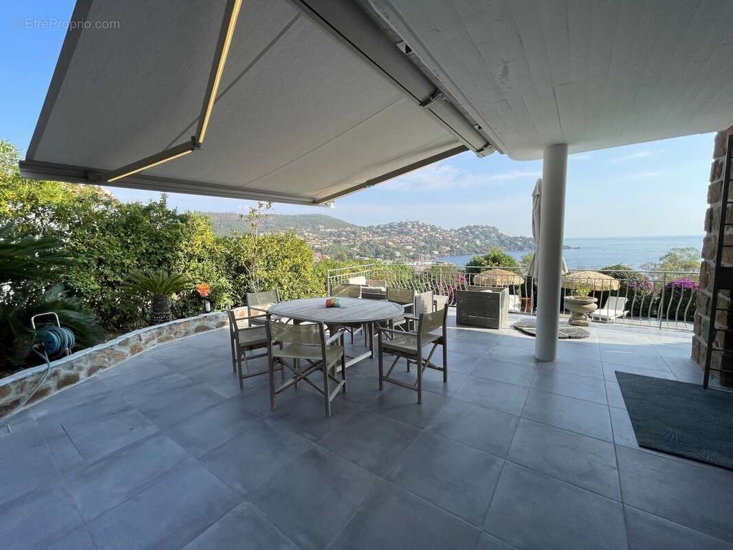 Maison à SAINT-RAPHAEL