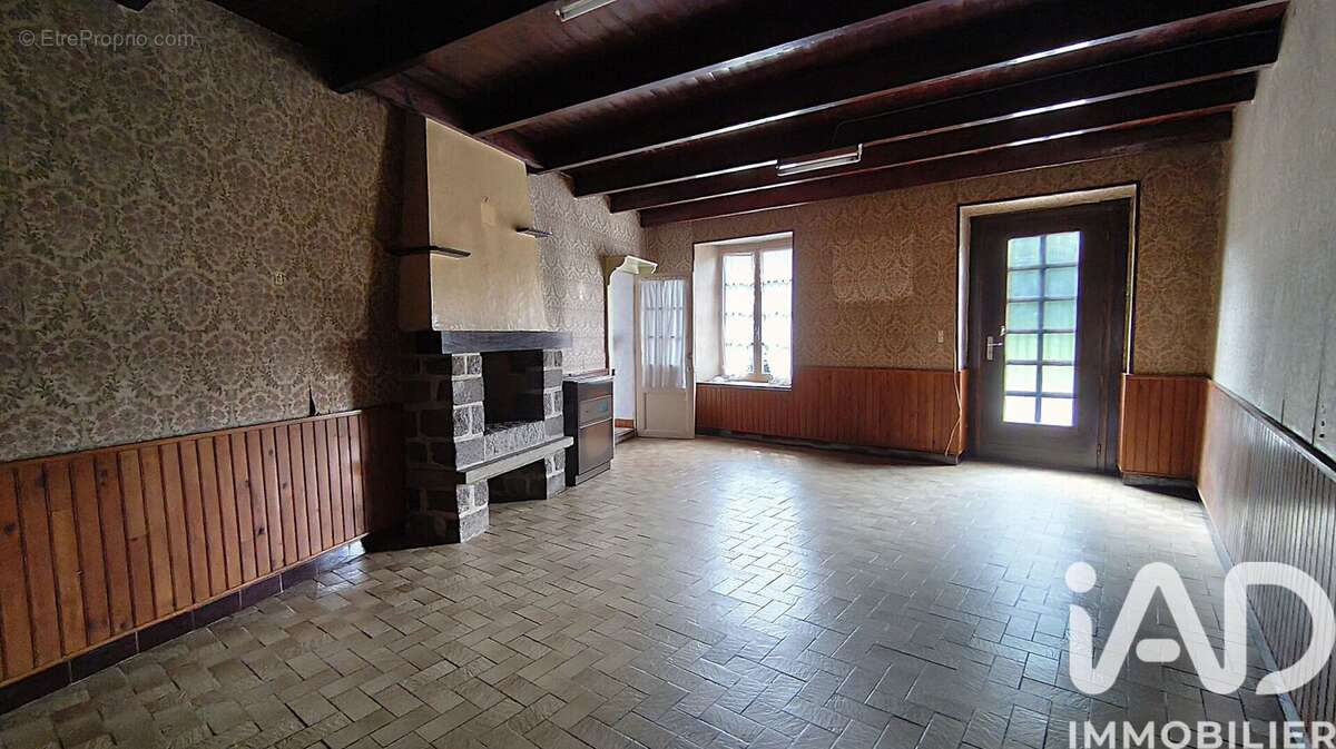 Maison 95 m² à Quettehou  - photo 8