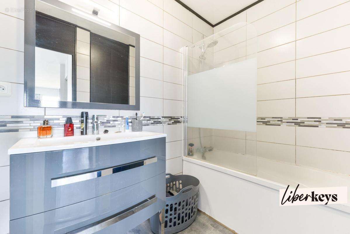 appartement T3 lumineux avec balcon et garage - photo 5