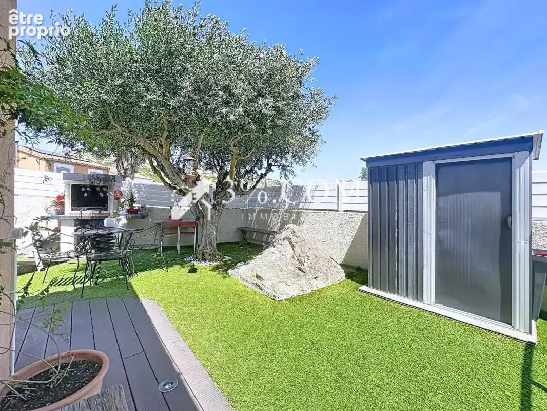 Maison de plain-pied avec piscine, jardin et vue dégagée sur - photo 24