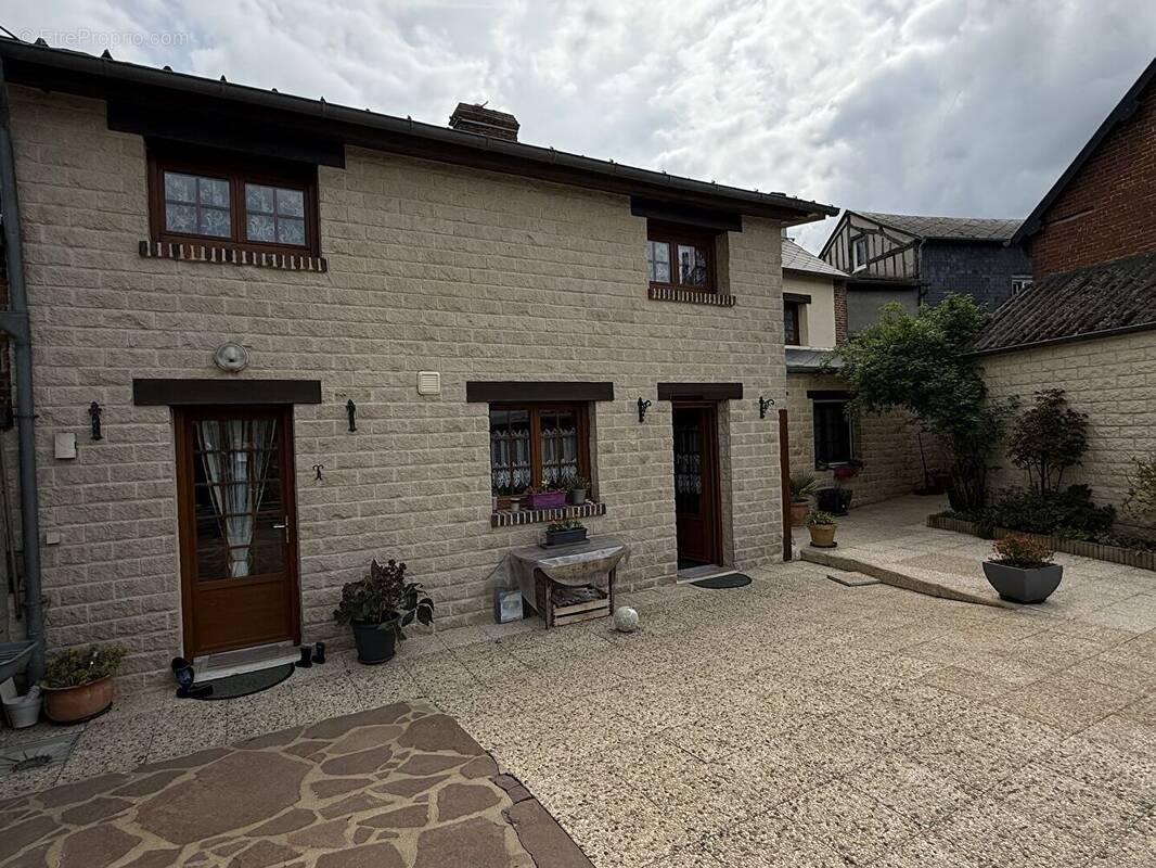 Maison à PONTCHARDON