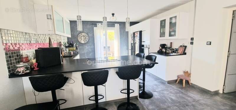 Villa plain pied avec piscine et garage! - photo 17